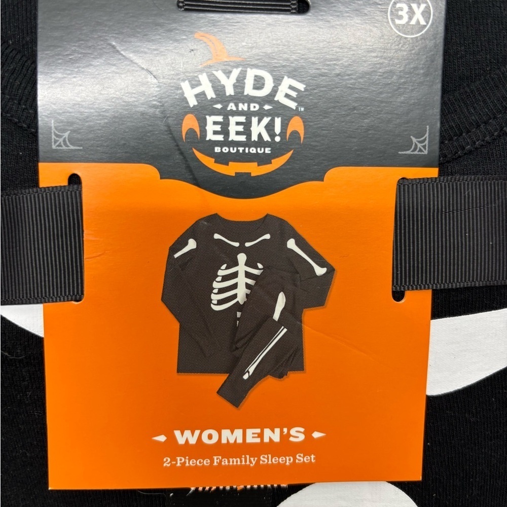 Hyde & Eek! Woman’s Black and White Skeleton 2 piece pants & shirt pajamas 3X - Picture 2 of 3